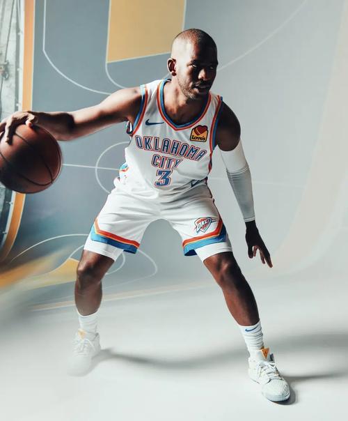 详细阅读:里弗斯谈科尔-安东尼:隆多也一直在帮他 他是出色传球手优秀控卫 里弗斯谈科尔-安东尼:隆多也一直在帮他 他是出色传球手优秀控卫