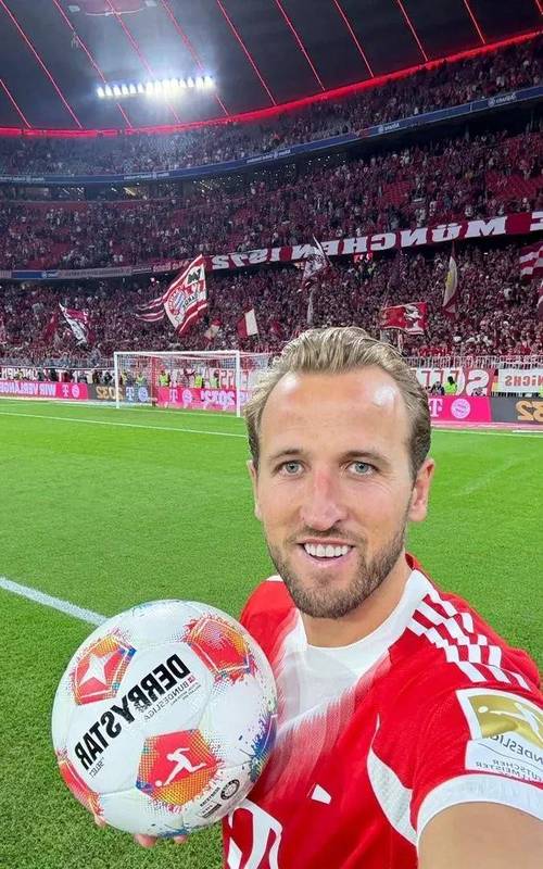 详细阅读:大跌眼镜!凯恩直塞迪亚斯超级大单刀,后者直面门将离谱踢飞 大跌眼镜!凯恩直塞迪亚斯超级大单刀,后者直面门将离谱踢飞