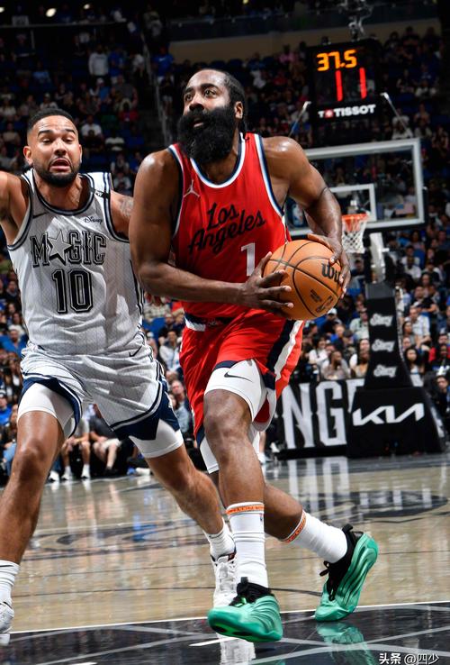 场均16.2分6.3板！明天热火迎战快船 哈克斯因腹股沟拉伤出战成疑